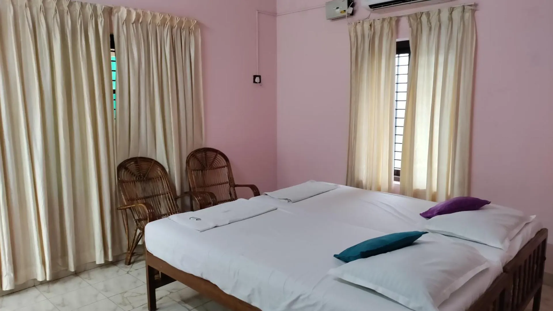Basuri Beach Resort Варкала Гостевой дом