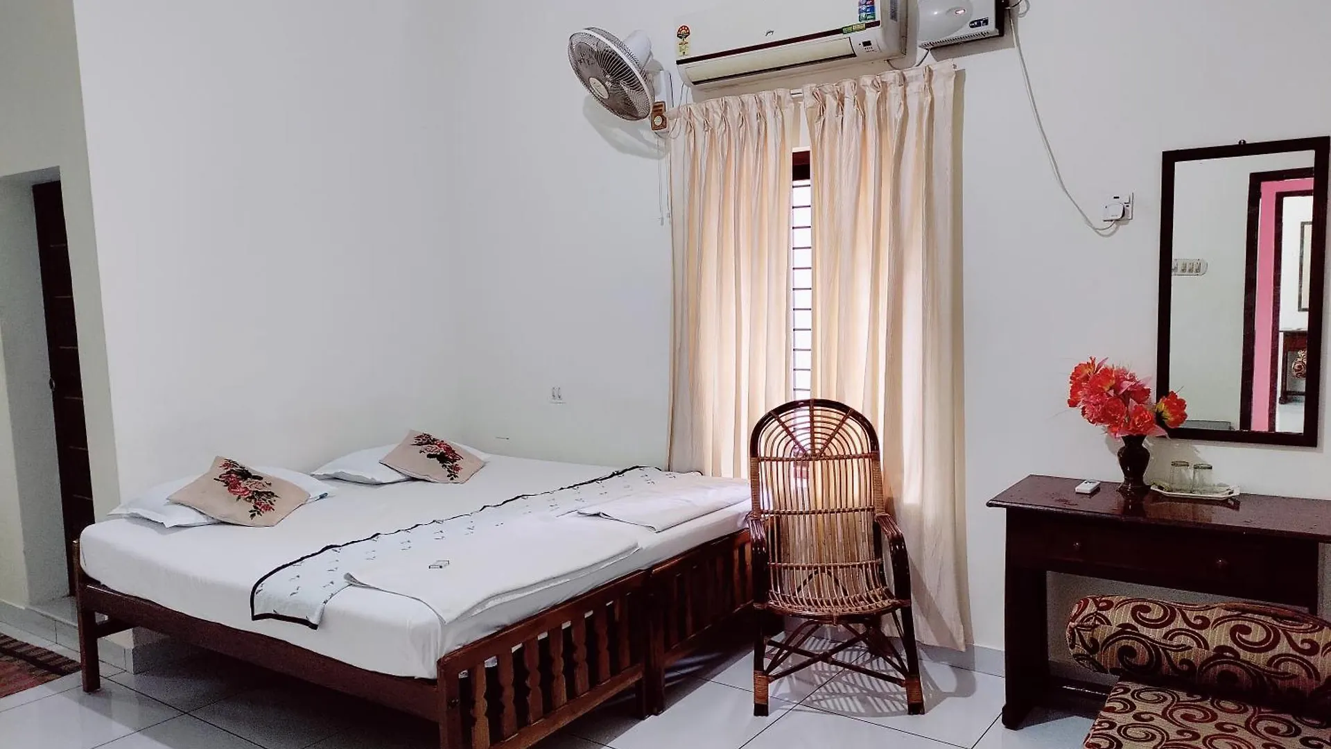Гостевой дом Basuri Beach Resort Варкала